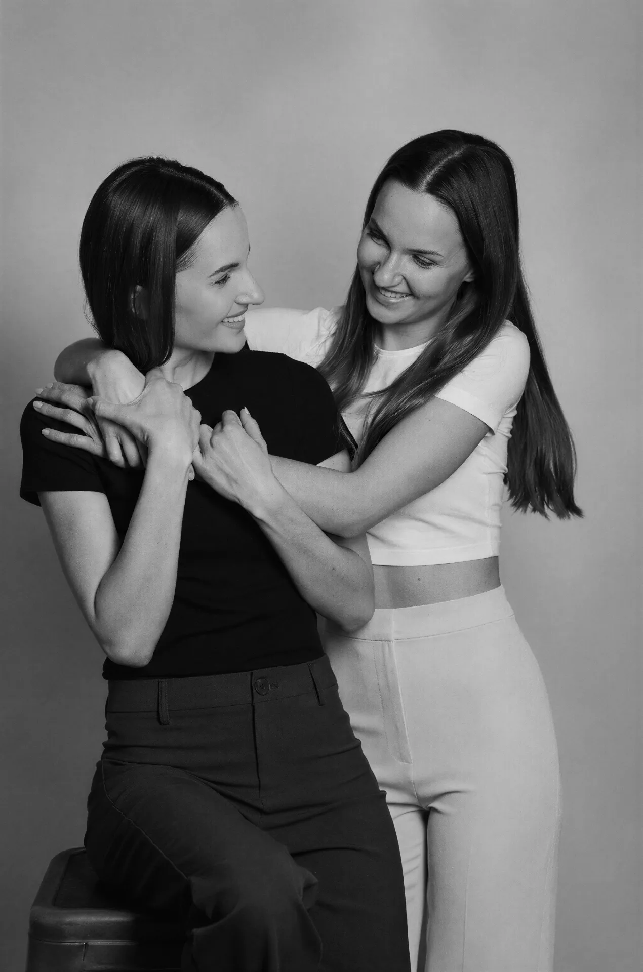 Amelie und Leonie Roesmann, Gründerinnen von Systra Studios